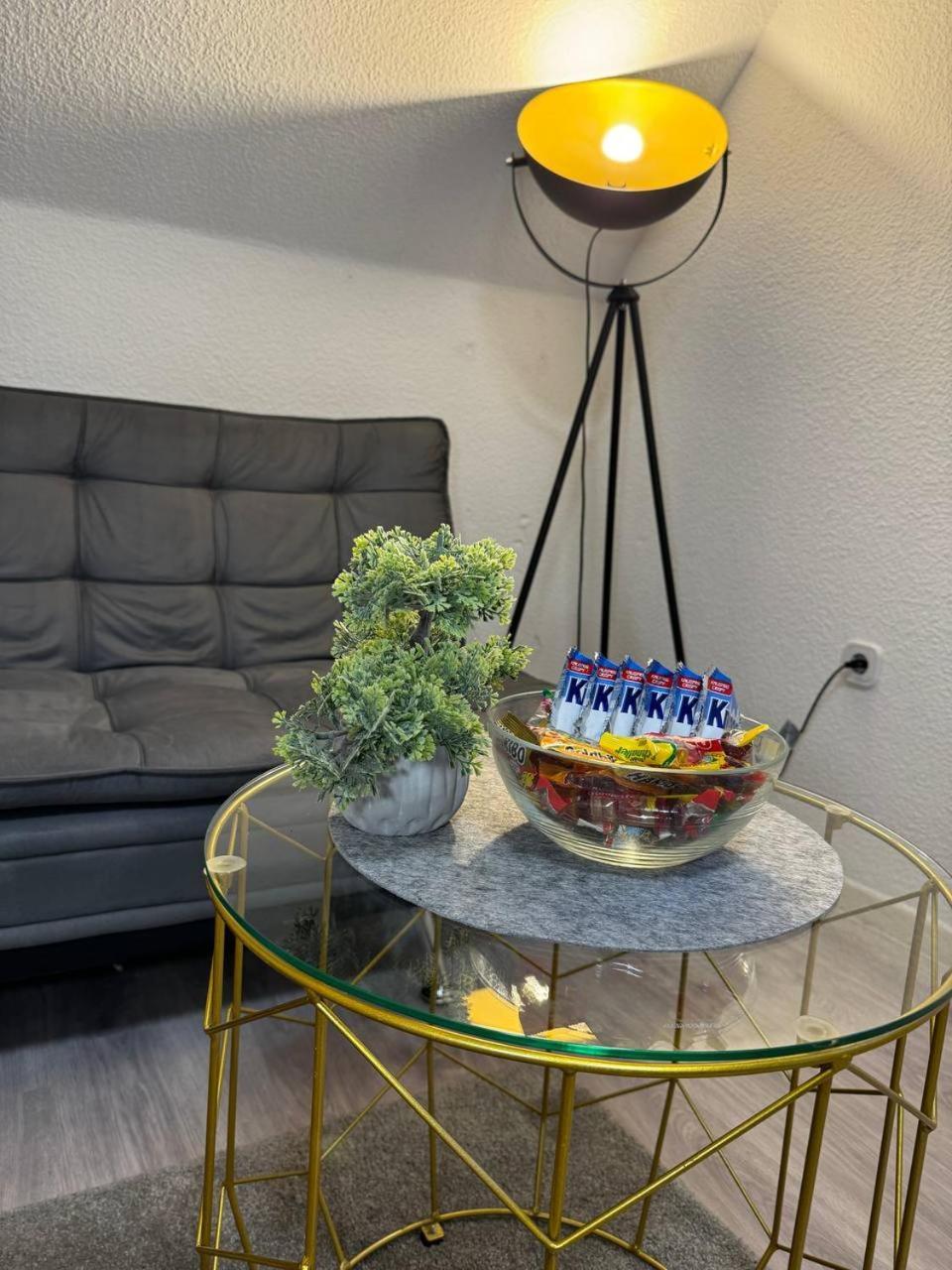 Ama Home Apartment In Hiddenhausen - Wlan, Smart-Tv - Nahe A30 & A2 - Nur 10 Min Von Herford מראה חיצוני תמונה