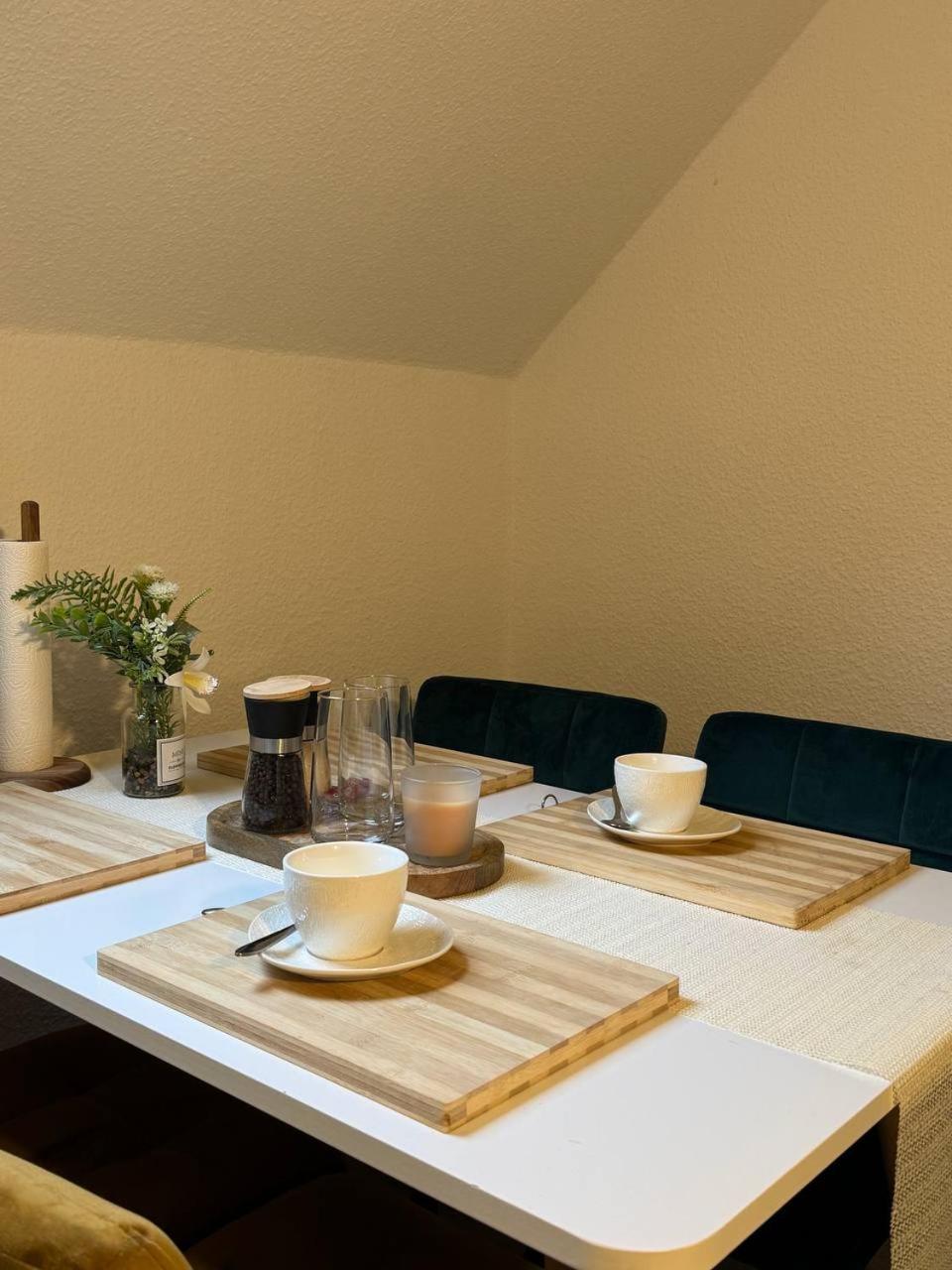 Ama Home Apartment In Hiddenhausen - Wlan, Smart-Tv - Nahe A30 & A2 - Nur 10 Min Von Herford מראה חיצוני תמונה